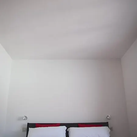 Vatican Camilla Apartment